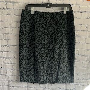 LOFT black‎ and teal leaf design, pencil skirt women’s size 8